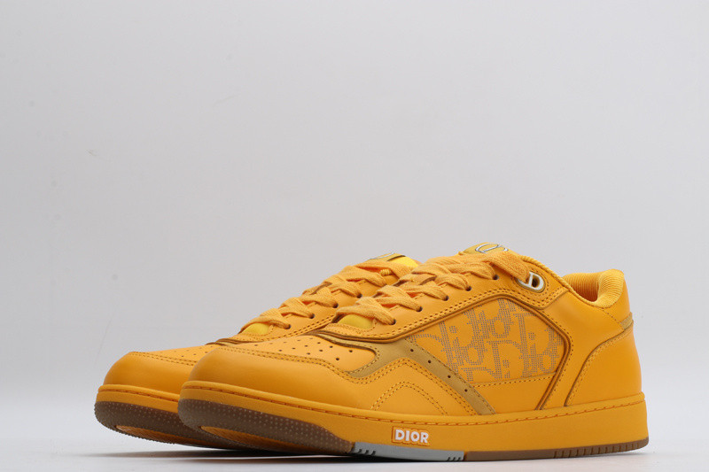 dio* sneaker