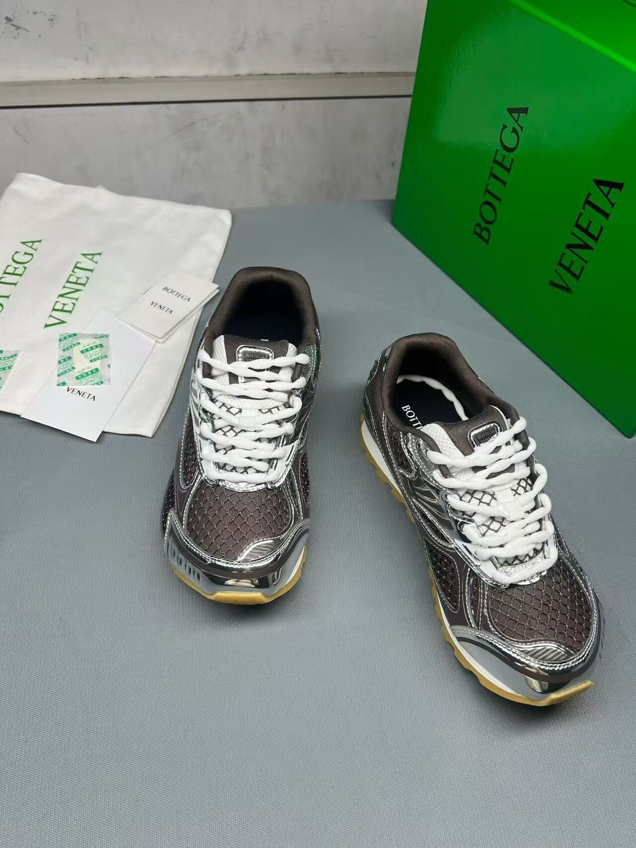 B0tt*ga Ven*ta Orbit Sneaker